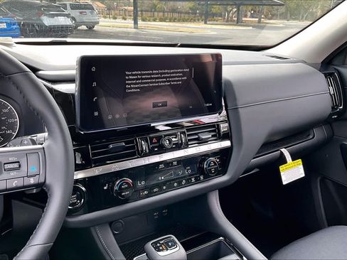 New 2026 Nissan Pathfinder SV image 6