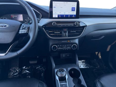 Used 2022 Ford Escape SEL image 11