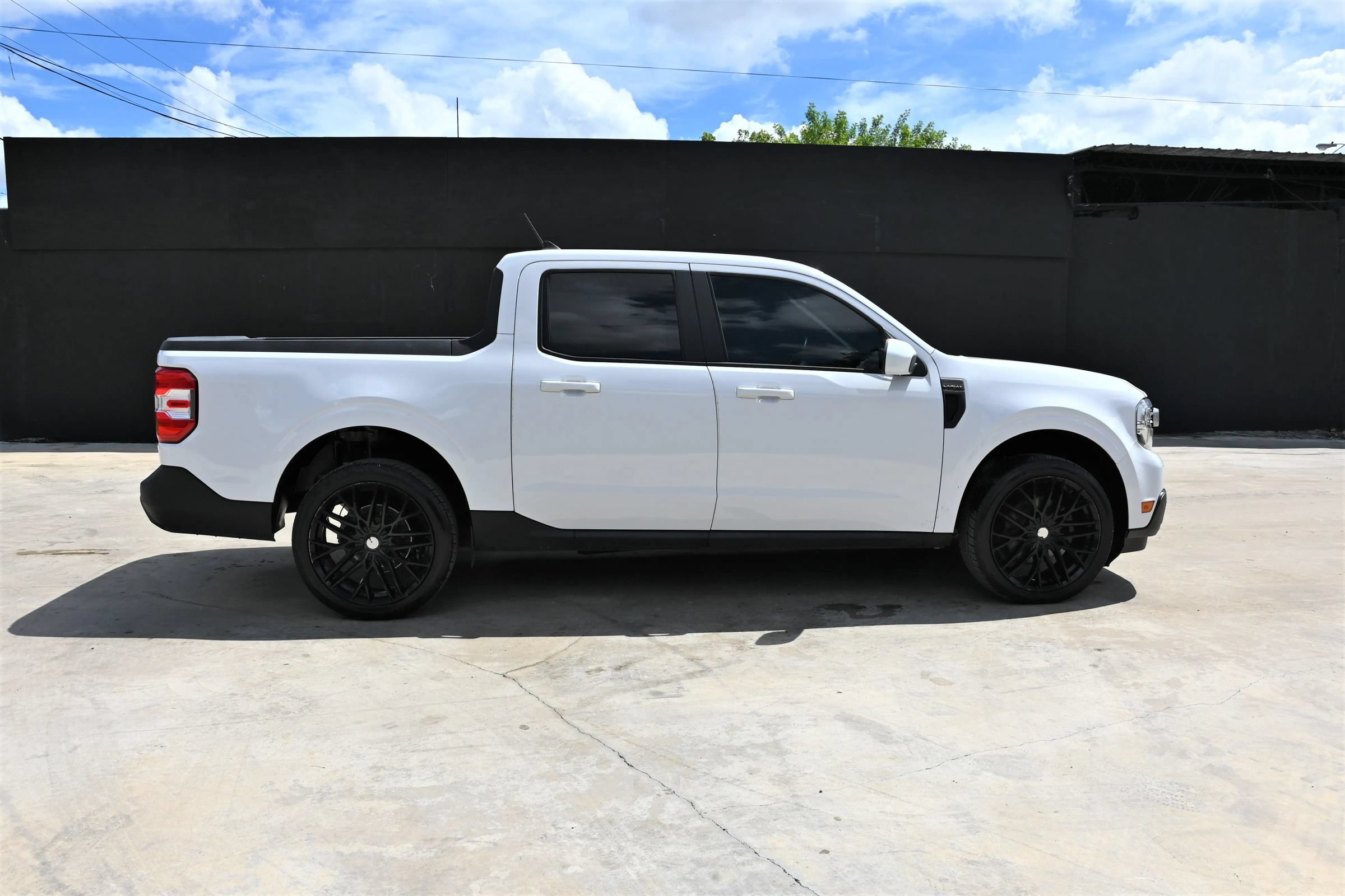 Used 2023 Ford Maverick Lariat w/ Lariat Luxury Package AWD/4WD image 6
