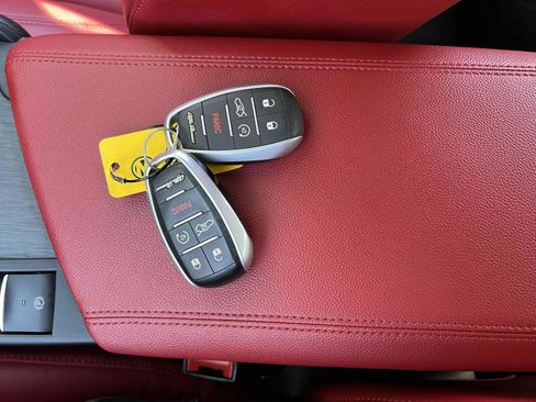 Used 2019 Alfa Romeo Giulia image 45