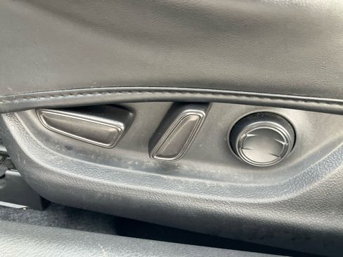 Used 2024 Toyota Camry XSE FWD image 11