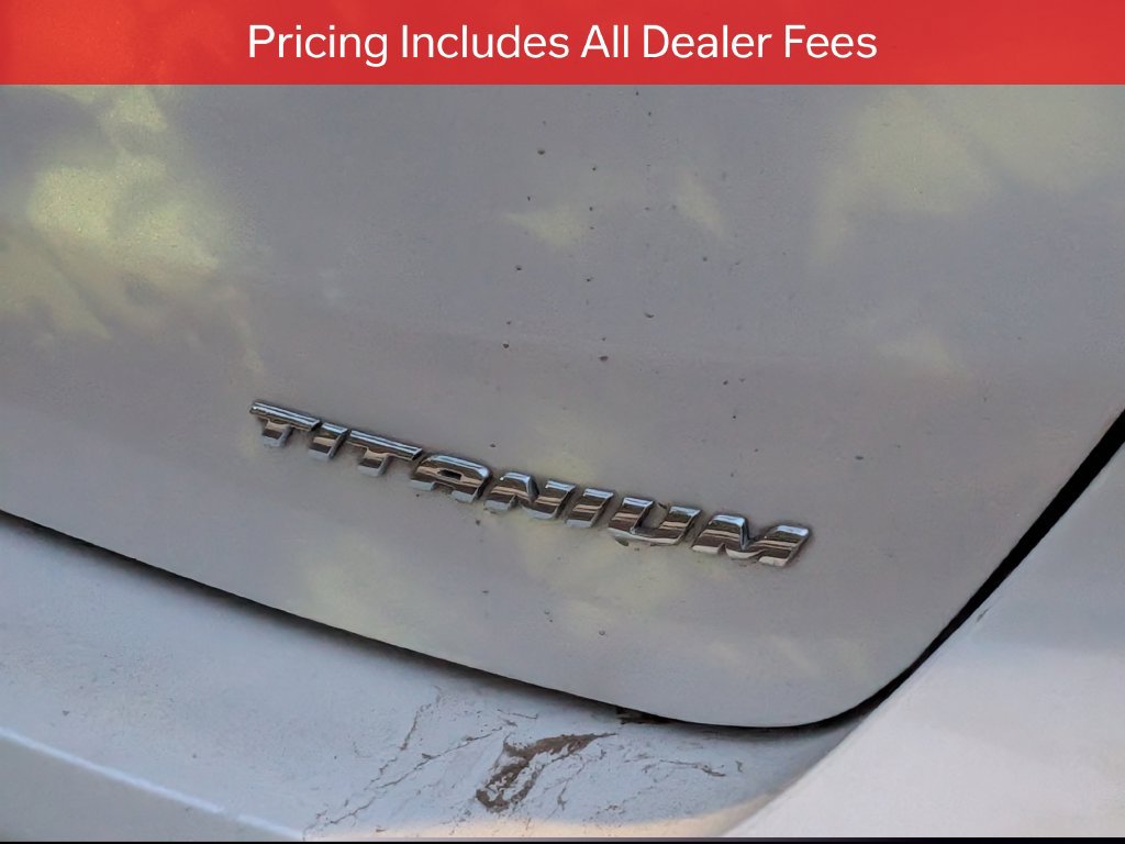 Used 2018 Ford Focus Titanium w/ Titanium Technology Package FWD image 7
