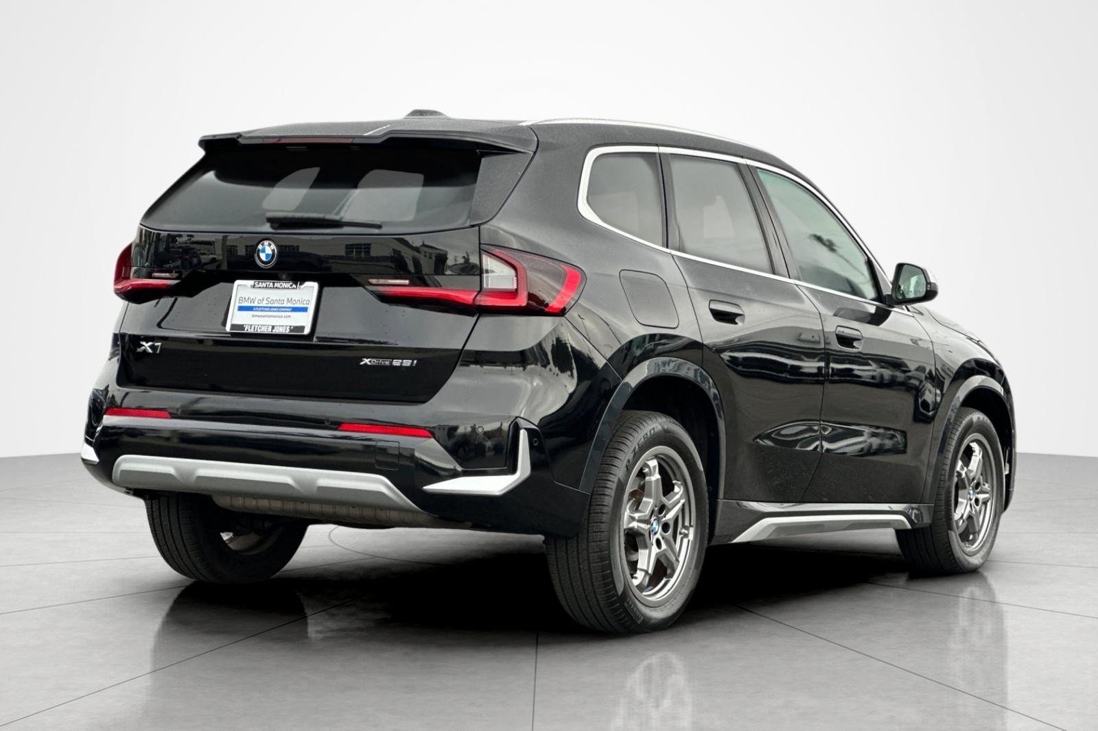 Used 2023 BMW X1 xDrive28i w/ Convenience Package AWD/4WD image 5