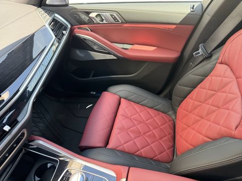 Used 2025 BMW X6 M60i AWD/4WD image 20