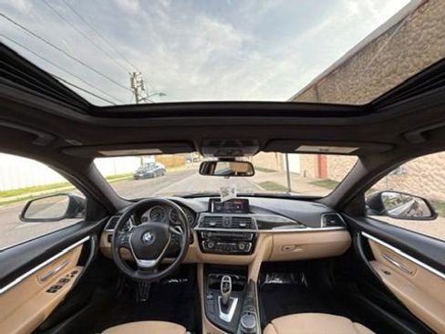 Used 2018 BMW 330i xDrive Sedan image 32