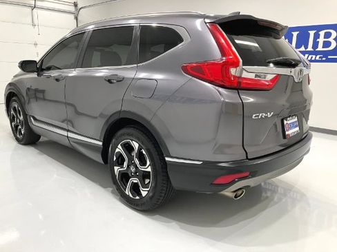 Used 2019 Honda CR-V Touring image 10