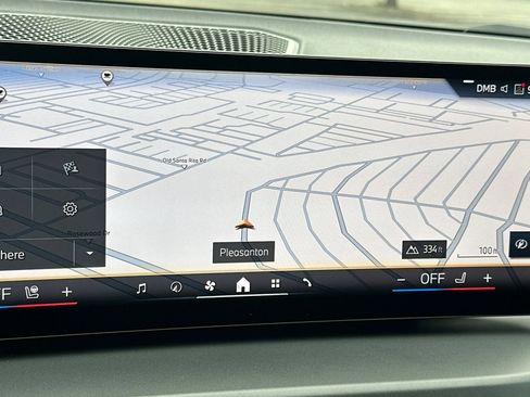 Used 2025 BMW 230i Coupe w/ Convenience Package image 23