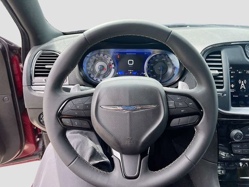 Used 2023 Chrysler 300 S RWD image 11