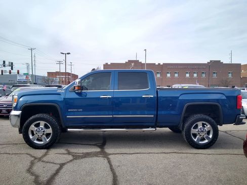 Used 2016 GMC Sierra 2500 SLT w/ Duramax Plus Package image 7