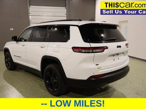Used 2023 Jeep Grand Cherokee L Altitude image 5