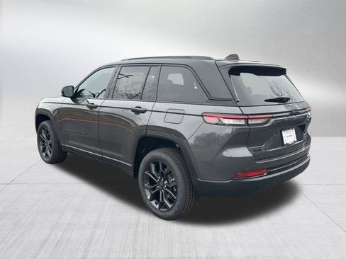 New 2025 Jeep Grand Cherokee Limited image 7