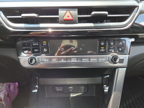 Used 2024 Kia Seltos S AWD/4WD image 13