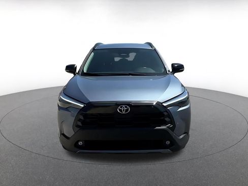 Used 2026 Toyota Corolla Cross XLE FWD image 4