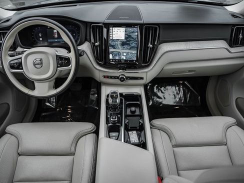 Used 2023 Volvo XC60 B5 Ultimate w/ Climate Package image 20