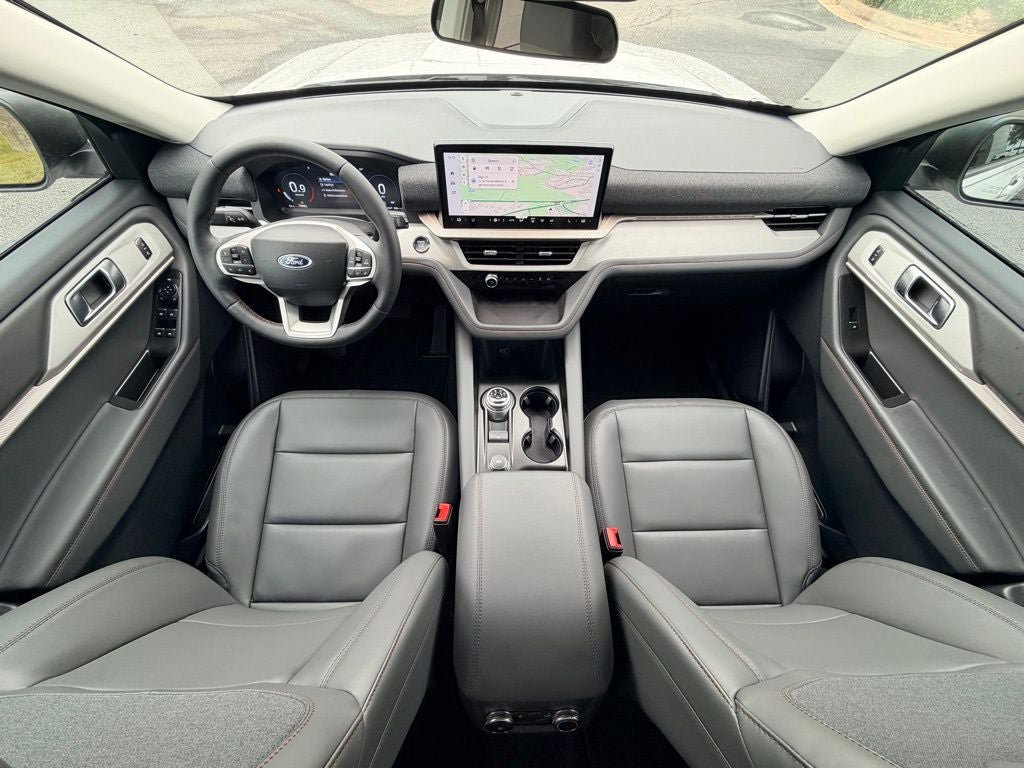 New 2026 Ford Explorer Active w/ Active Comfort Package RWD image 16