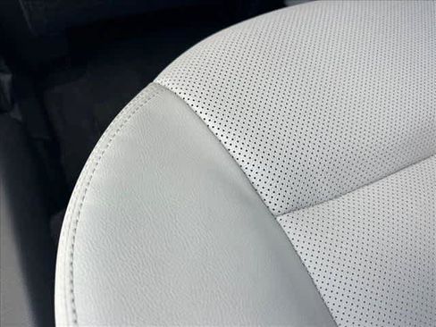 Certified 2022 Nissan Rogue Sport SL FWD image 15