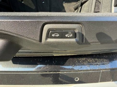 Used 2021 BMW X7 xDrive40i w/ Parking Assistance Package image 14