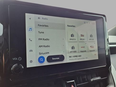 Used 2024 Toyota Corolla SE image 5