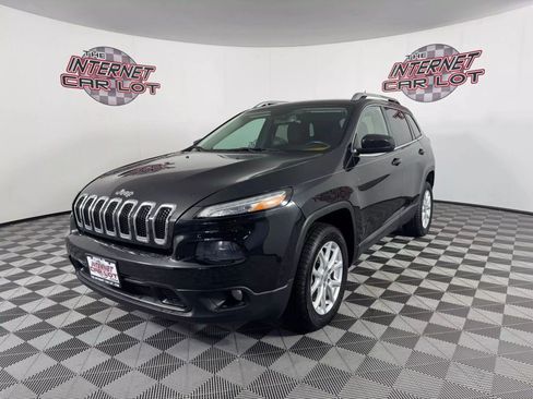 Used 2015 Jeep Cherokee Latitude w/ Cold Weather Group image 1