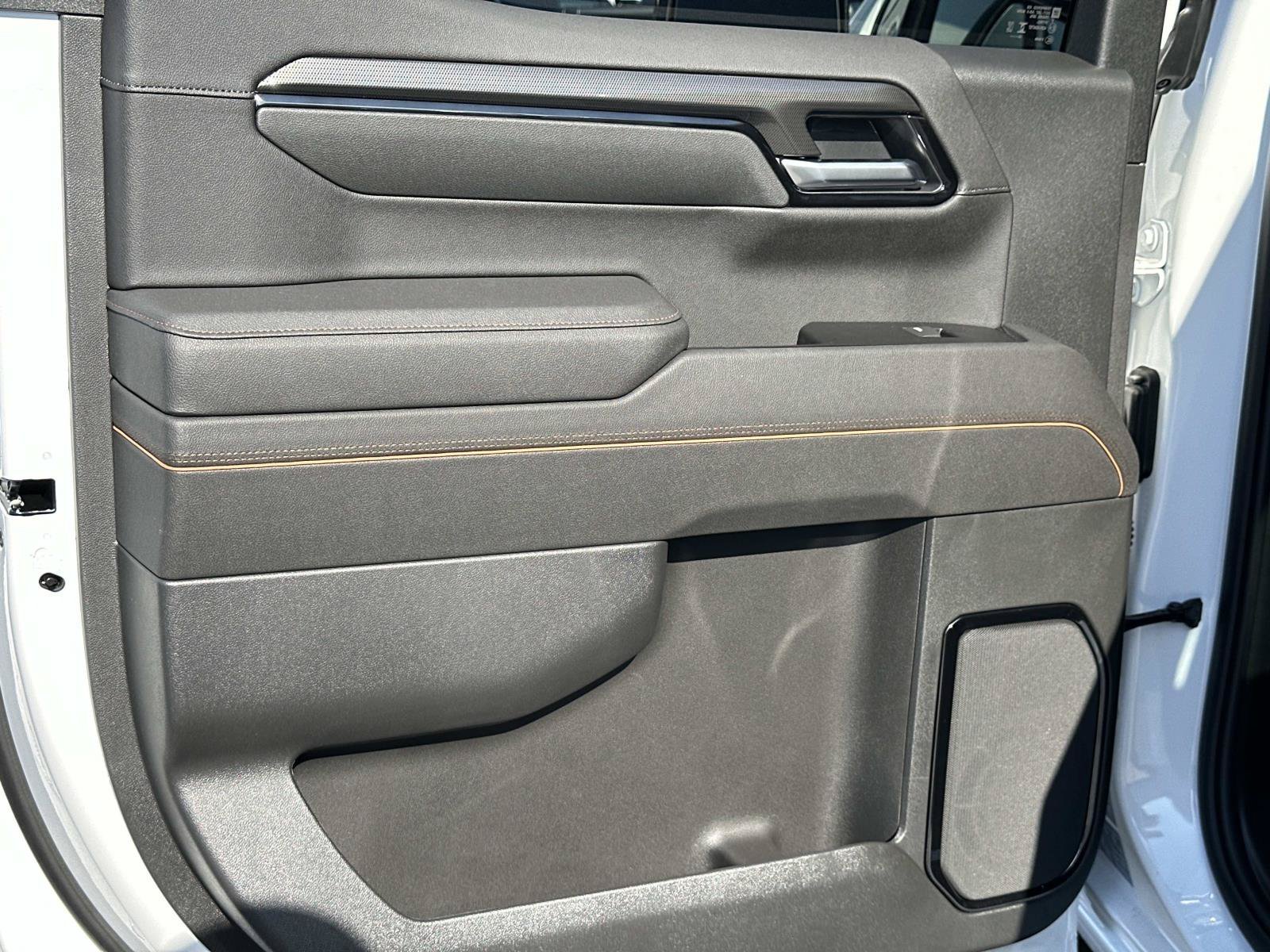 New 2026 GMC Sierra 1500 AT4 w/ AT4 Premium Package AWD/4WD image 27