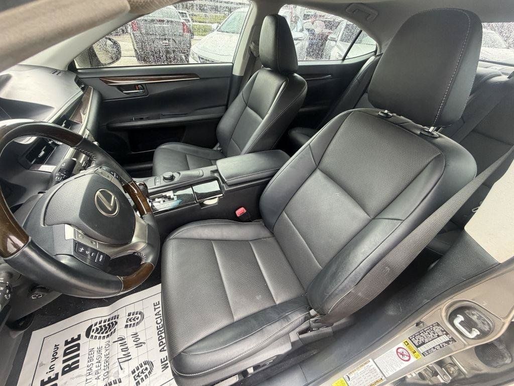 Used 2015 Lexus ES 350 w/ Premium Package FWD image 10