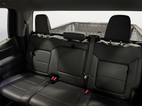 Used 2025 GMC Sierra 1500 SLT image 13
