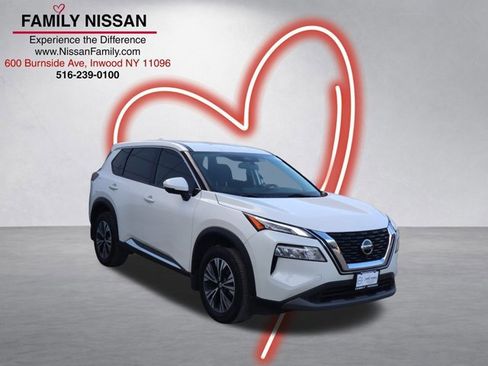 Certified 2021 Nissan Rogue SV image 1