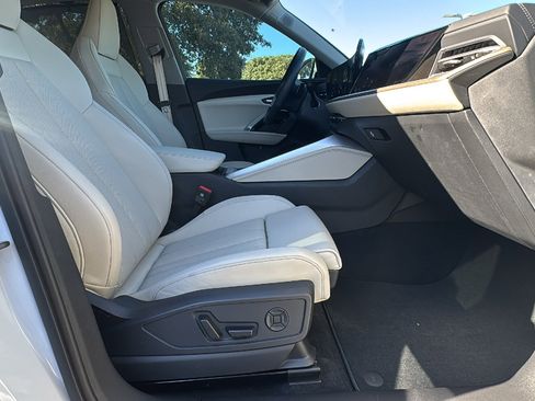 Used 2025 Audi Q5 Prestige image 28