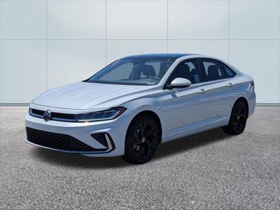 Certified 2025 Volkswagen Jetta SE
