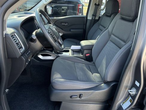 Certified 2024 Nissan Frontier SV w/ Technology Package image 22