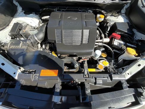 Used 2020 Subaru Forester Premium image 32