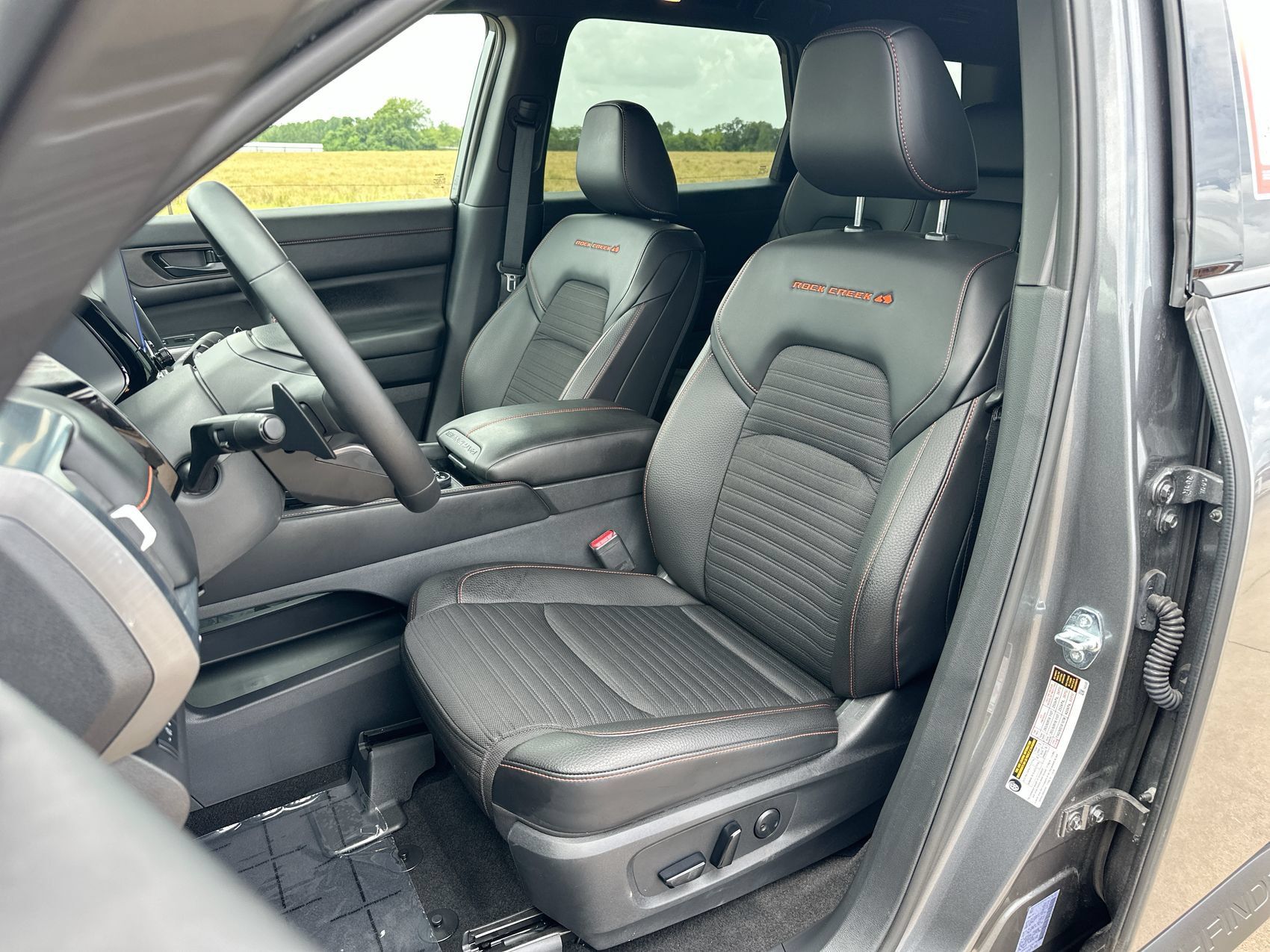 Used 2026 Nissan Pathfinder Rock Creek AWD/4WD image 11
