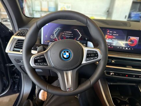 New 2026 BMW X5 xDrive50e w/ M Sport Package image 23