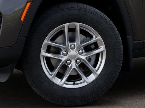 New 2025 Jeep Grand Cherokee Laredo X w/ Luxury Tech Group I AWD/4WD image 8