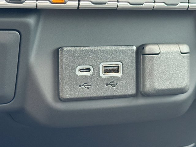 Used 2026 Chevrolet Silverado 1500 Custom RWD image 22
