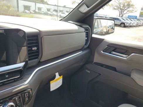 New 2026 GMC Sierra 1500 SLT w/ SLT Premium Plus Package AWD/4WD image 28