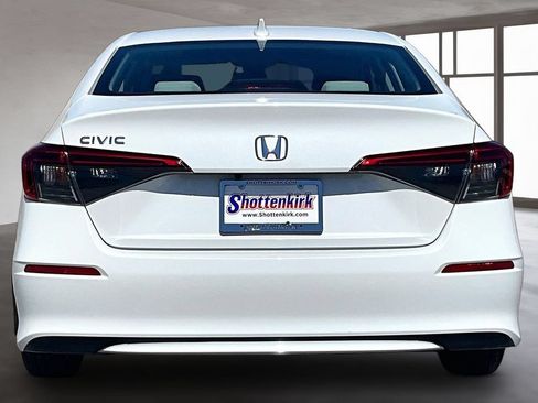 Certified 2024 Honda Civic EX image 5