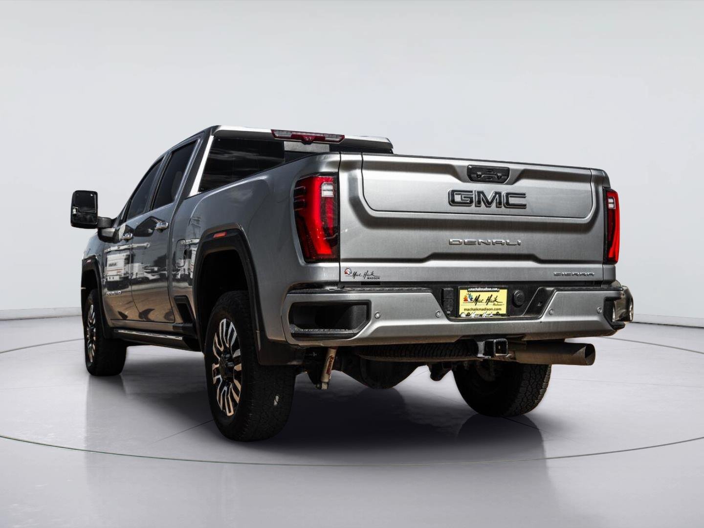 Used 2025 GMC Sierra 2500 Denali Ultimate w/ Max Trailering Package AWD/4WD image 10