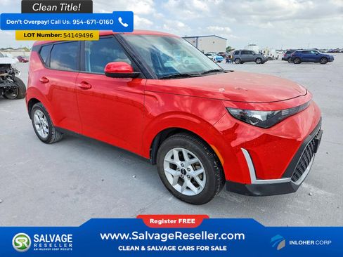 Used 2024 Kia Soul LX w/ Option Group 015 FWD image 5