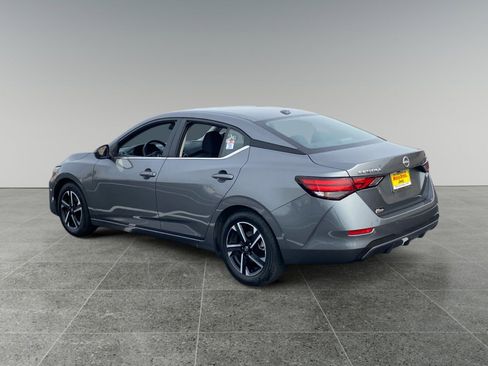 Used 2024 Nissan Sentra SV FWD image 3