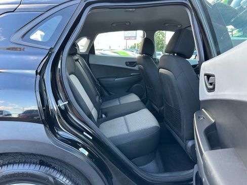 Used 2020 Hyundai Kona SE image 16