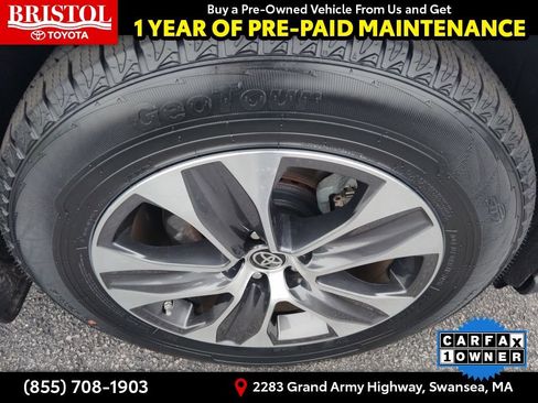 Used 2023 Toyota Highlander XLE AWD/4WD image 10