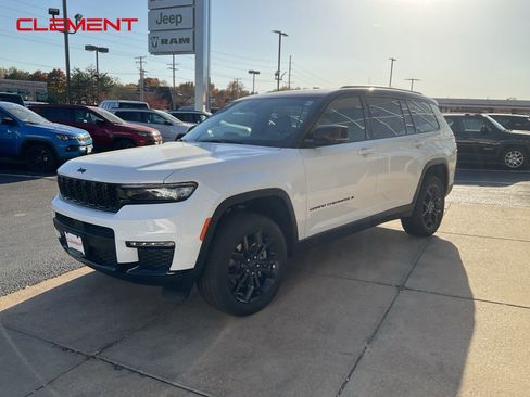 New 2025 Jeep Grand Cherokee L Limited w/ Trailer Tow Package AWD/4WD image 1