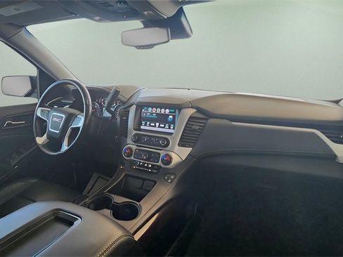 Used 2020 GMC Yukon SLT w/ Premium Edition image 26