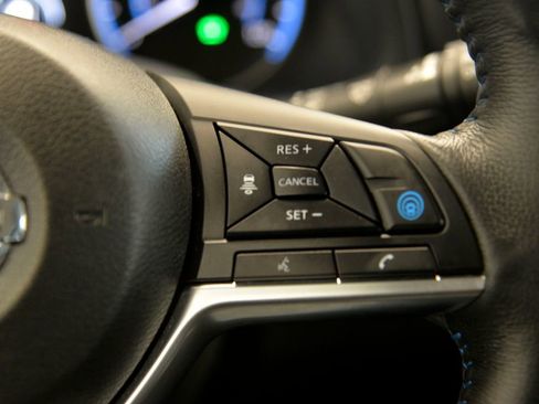 Used 2020 Nissan Leaf SL Plus image 23