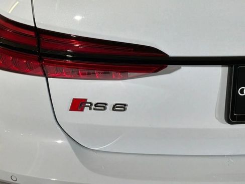 Certified 2025 Audi RS 6 performance AWD/4WD image 24