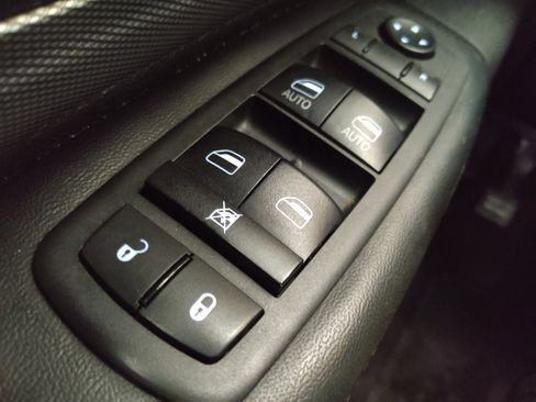 Used 2018 Dodge Durango GT w/ Premium Group RWD image 27