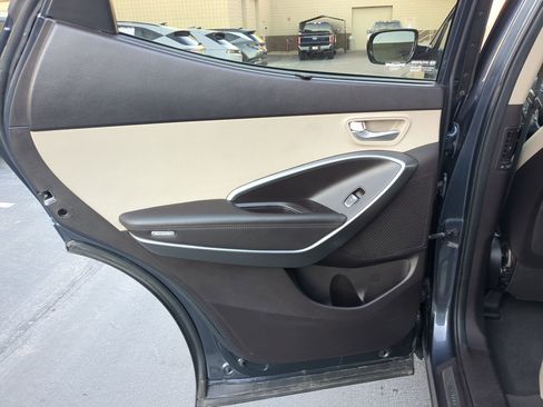 Used 2017 Hyundai Santa Fe Sport 2.0T image 29