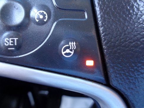 Used 2016 GMC Yukon SLT image 16