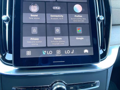 New 2026 Volvo XC90 T8 Ultra w/ Protection Package AWD/4WD image 22